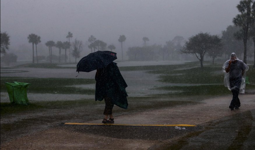 PALM BEACH GARDENS, FL - FEBRUARY 28:  Fans are seen walking near the ninth hole just before play is suspended for the day during the third round of The Honda Classic at PGA National Resort & Spa - Champion Course on February 28, 2015 in Palm Beach Gardens, Florida.  (Photo by Sam Greenwood/Getty Images)