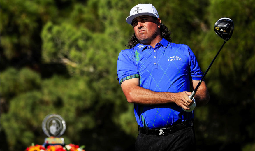 LAS VEGAS, NV - NOVEMBER 06:  Pat Perez of the United States plays his shot from the first tee during the final round of the Shriners Hospitals For Children Open on November 6, 2016 in Las Vegas, Nevada.  (Photo by Cliff Hawkins/Getty Images)