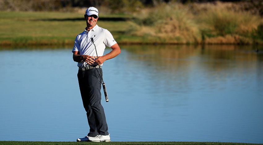 Back-to-back 65s helped Lucas Glover jump to the top of the leaderboard at the conclusion of play Saturday in Las Vegas. (Cliff Hawkins/Getty Images)