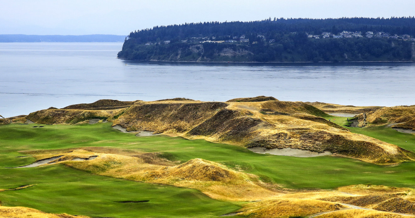 The 1st hole at Chambers Bay